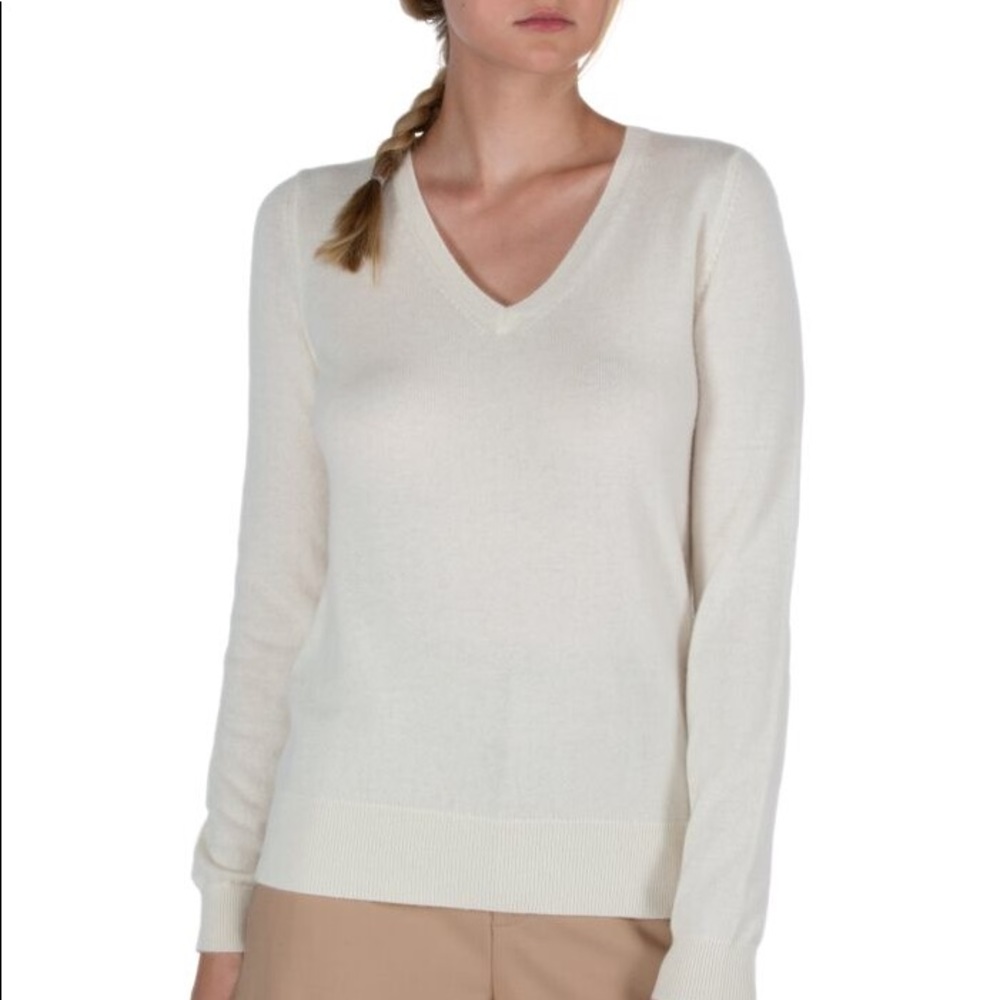 Charlie white v neck sweater